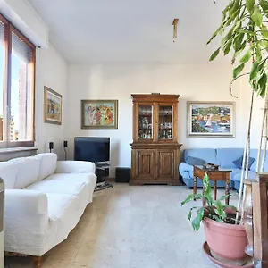 La Tua Casa A Con Parcheggio Privato Per 2 Auto Apartamento